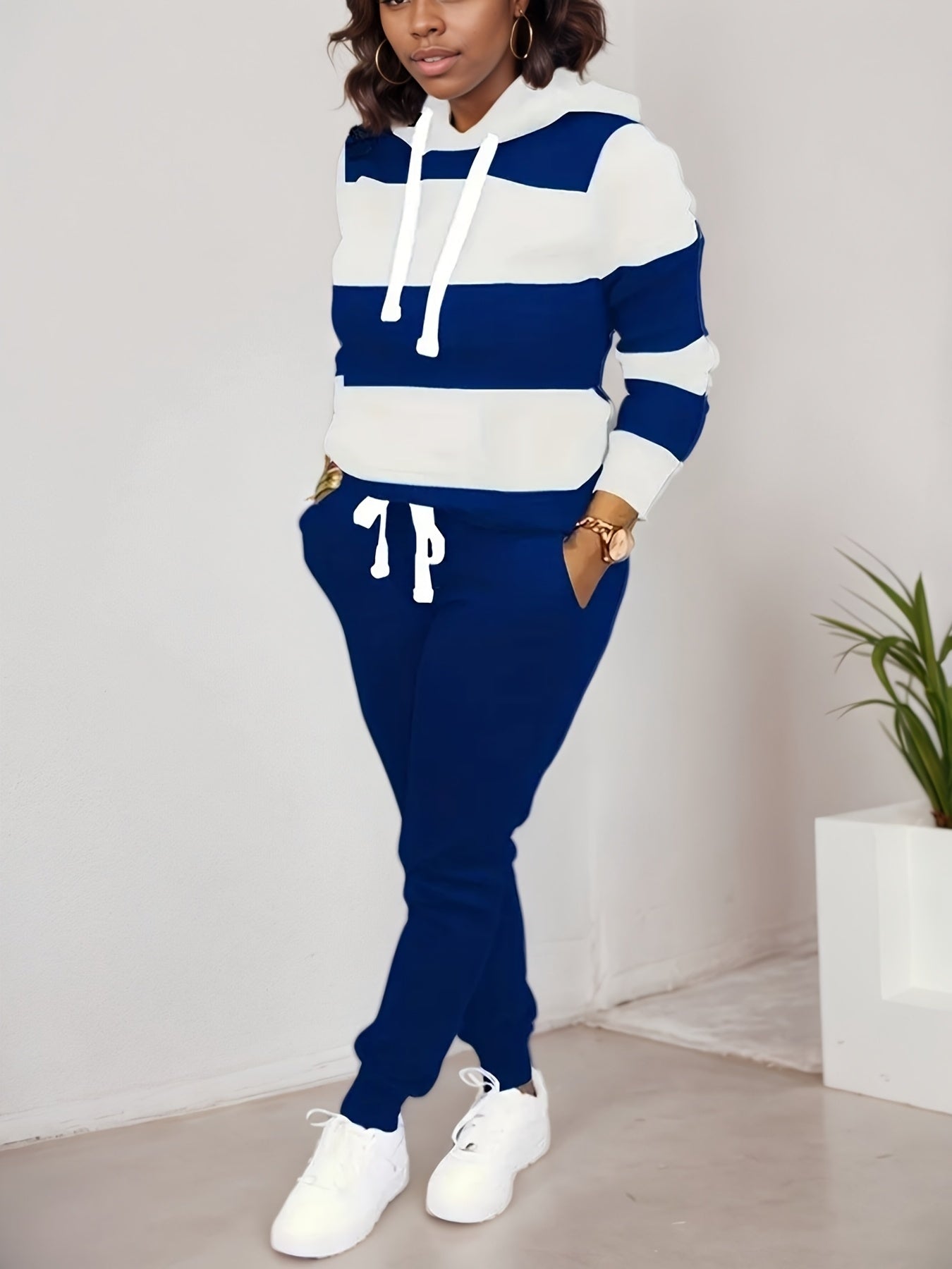 Women’s Two Piece Sportswear Set – Casual Sweatshirt and Pants Outfit
