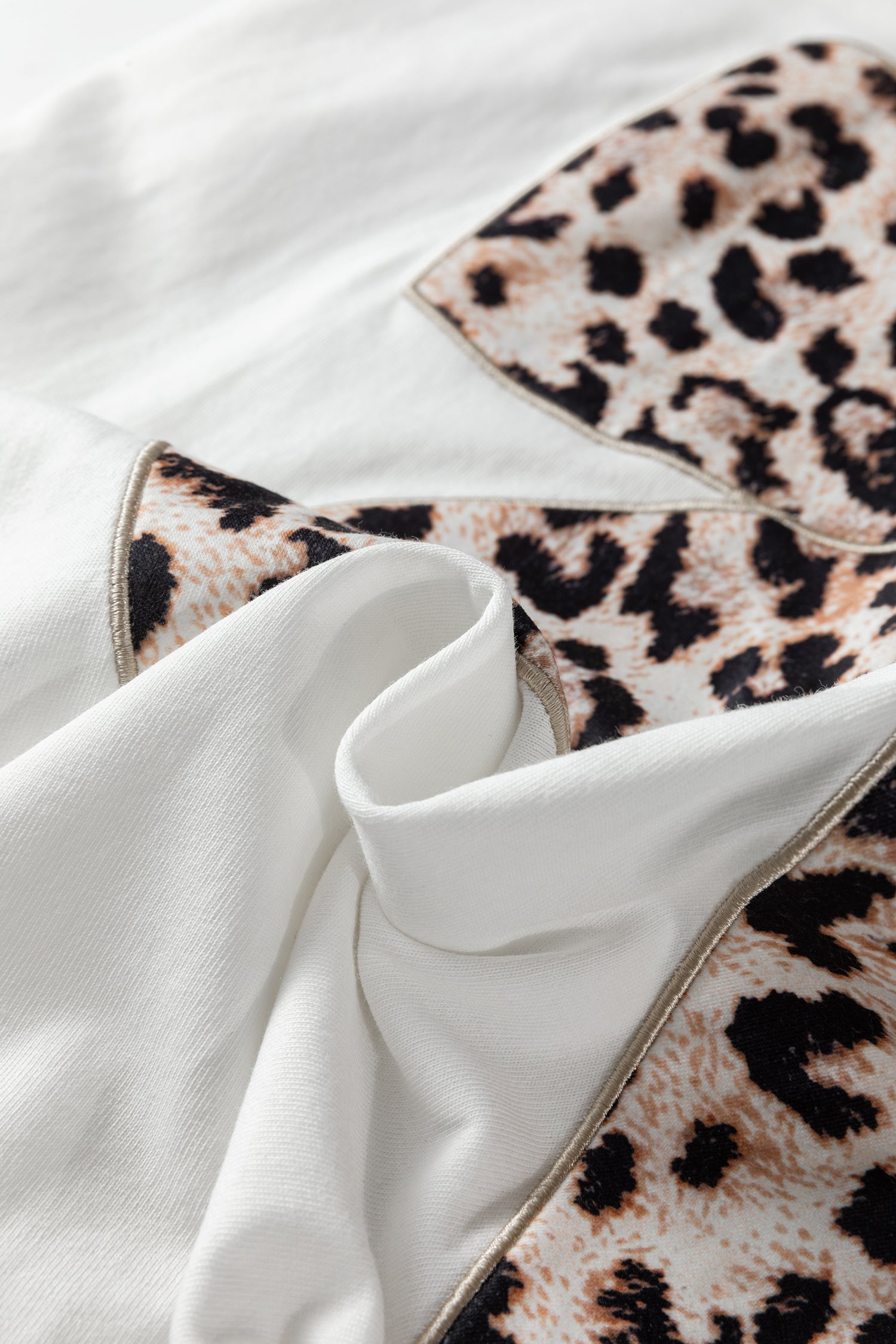 Leopard Bow Embroidered Short Sleeve T-Shirt