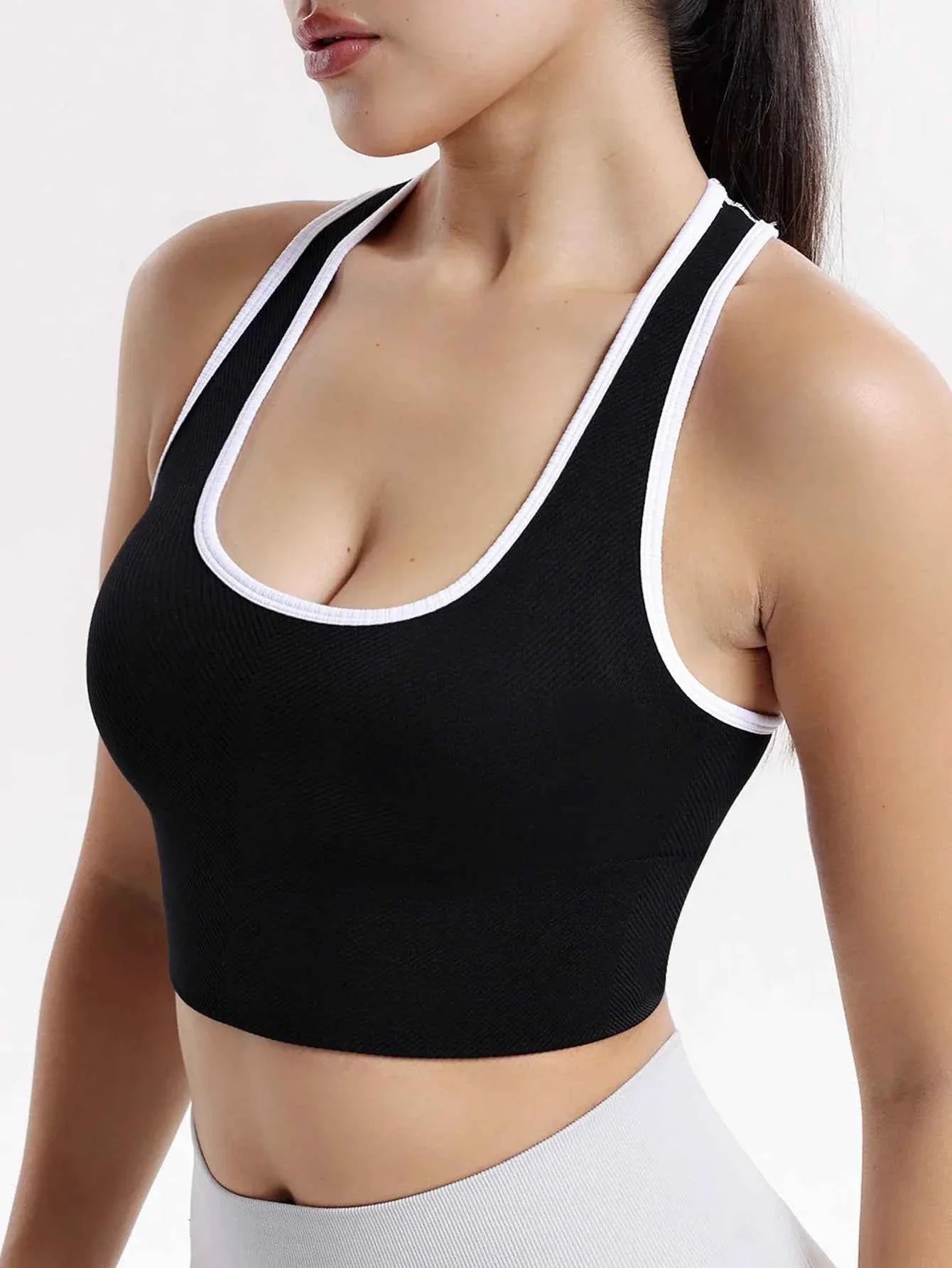 VEQKING Seamless Ribbed Racerback Sports Bra