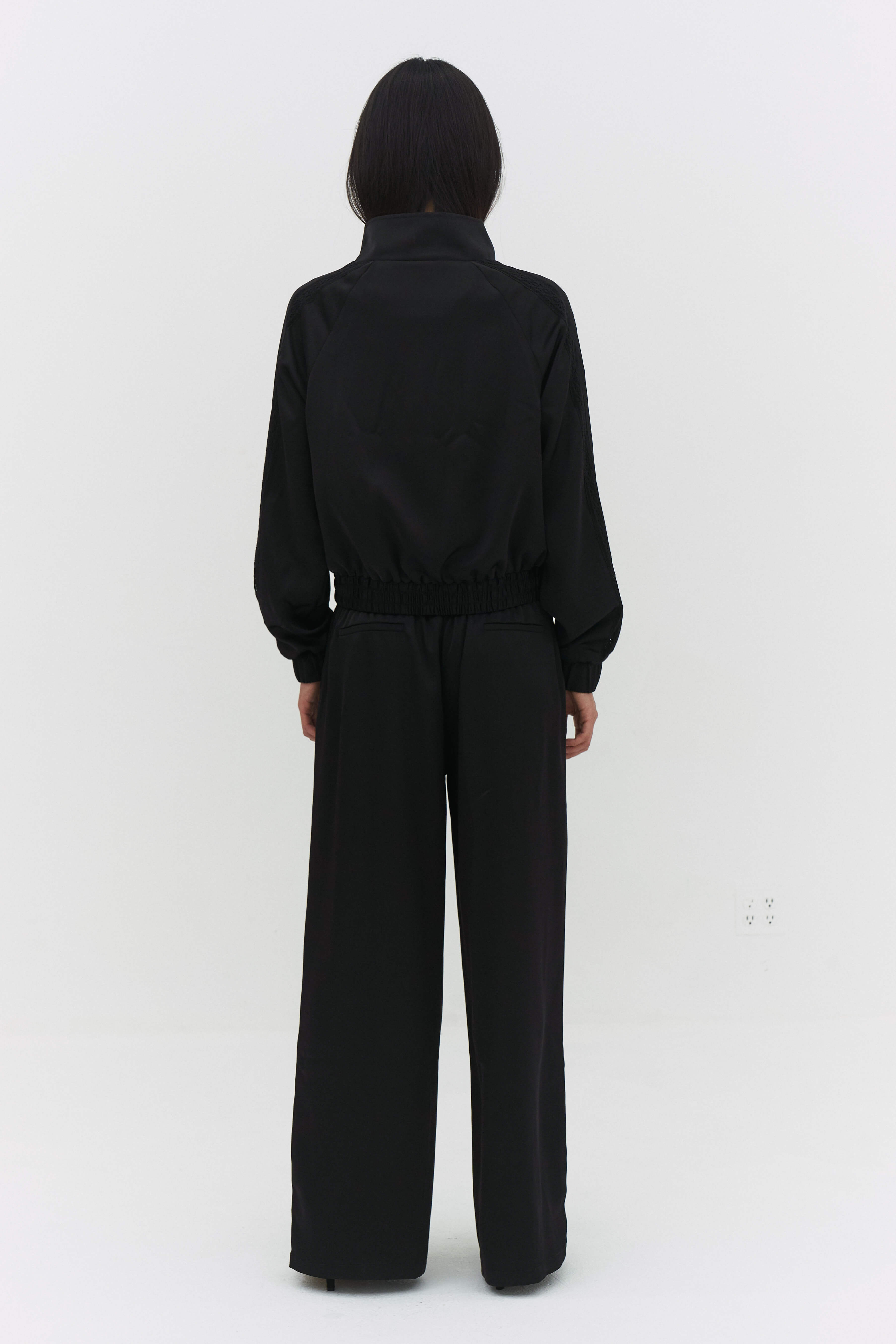 LEISEU TRACK PANTS IN BLACK