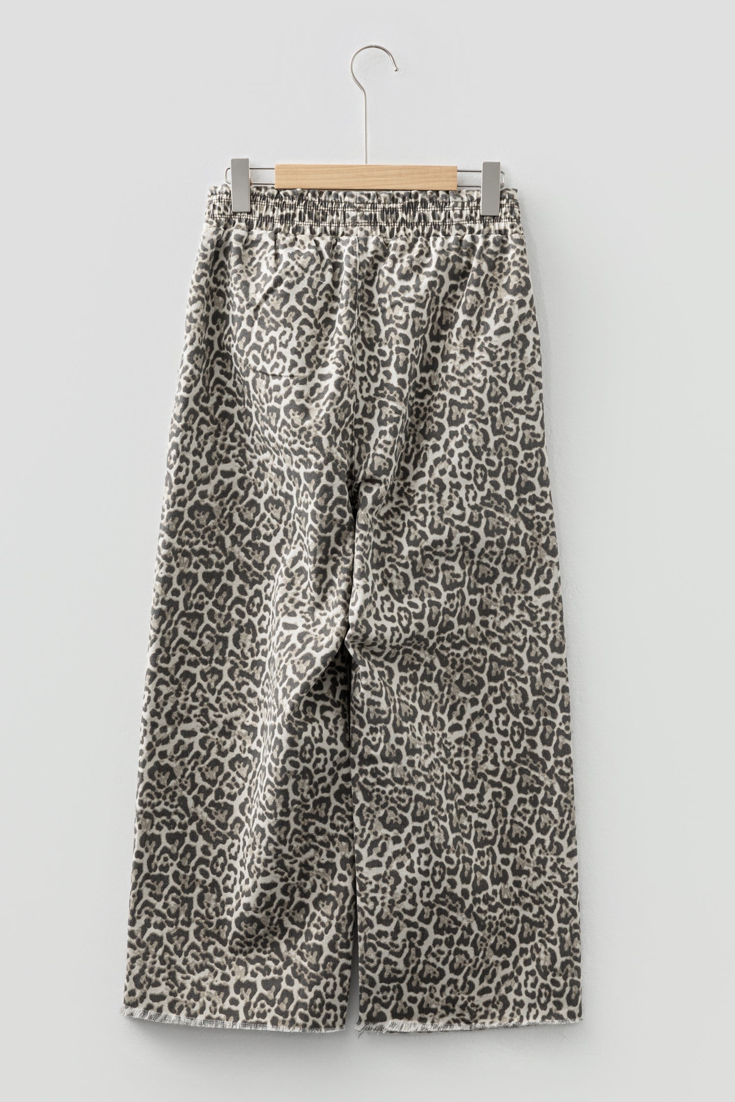 Leopard Denim Raw Hem Elastic Waist Loose Jeans