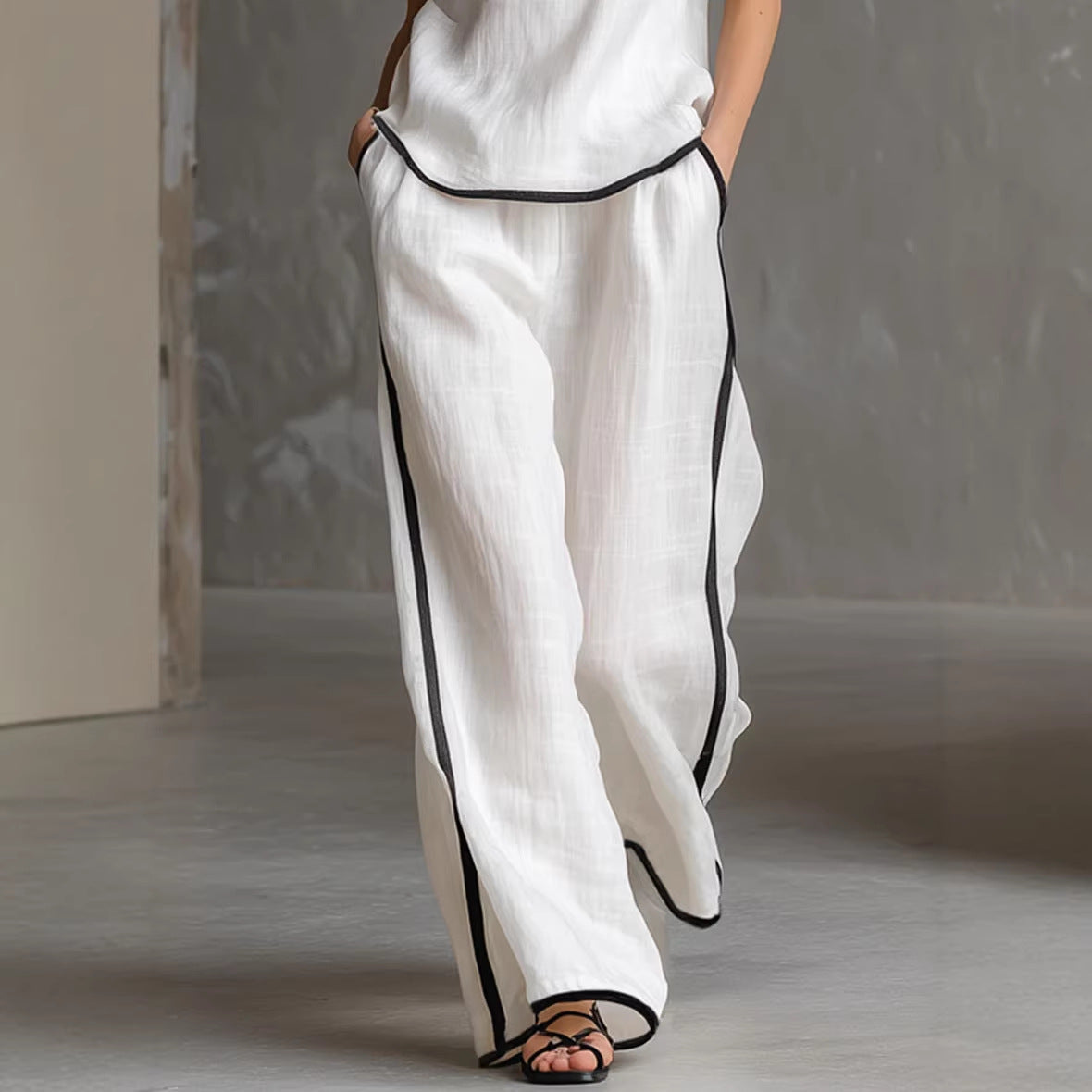 Women’s Sleeveless V-Neck Wide-Leg Pants Set